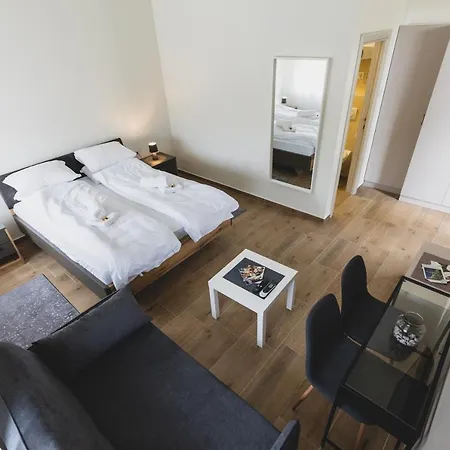 Guliver Aparthotel 3*